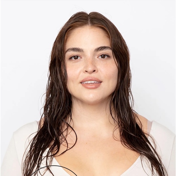 OUAI Wave Spray two (2) 1.7 oz bottles North Bondi scent, Beachy easy waves - Picture 3 of 8